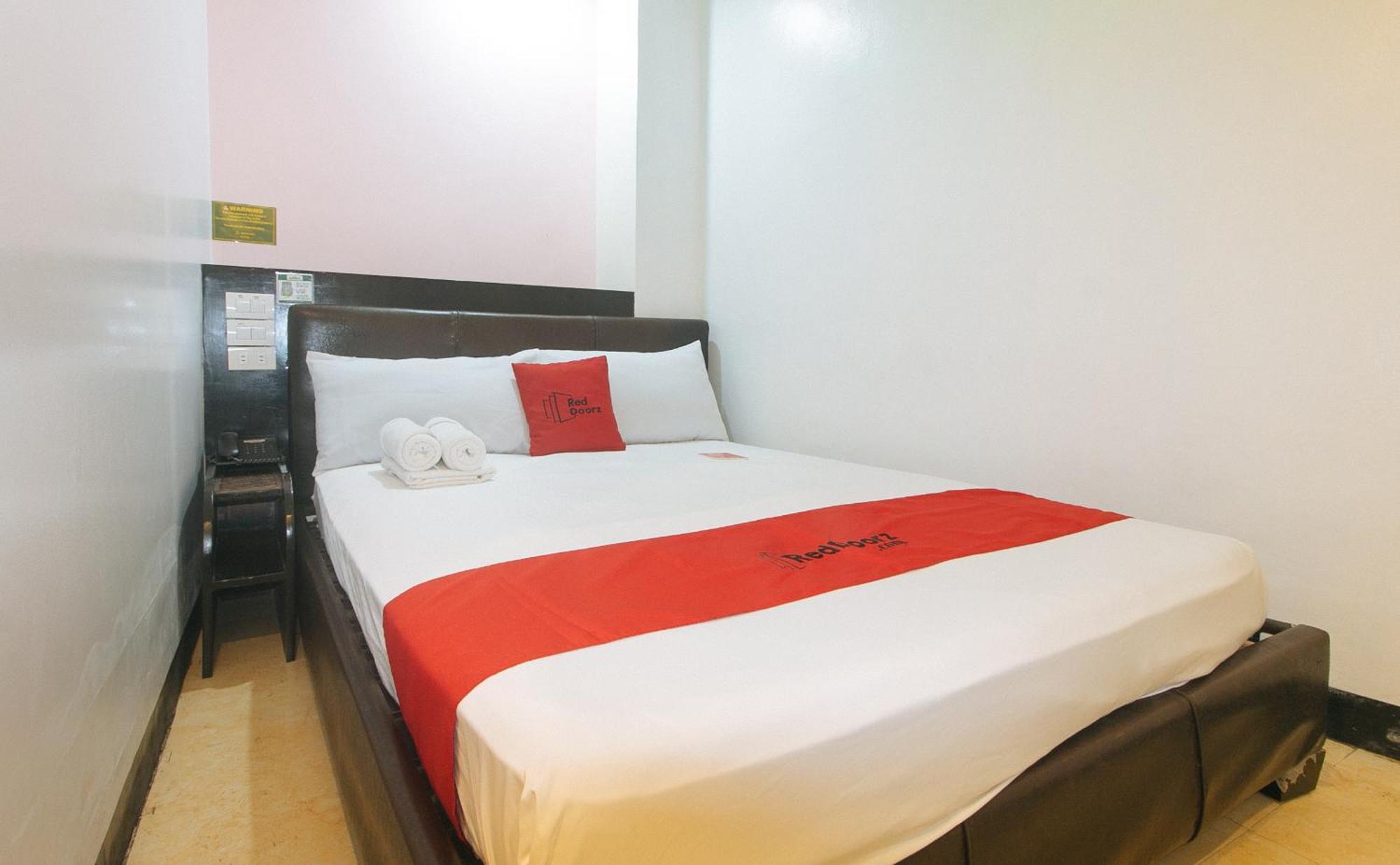 Reddoorz At Ranchotel Alabang Muntinlupa City Exterior foto
