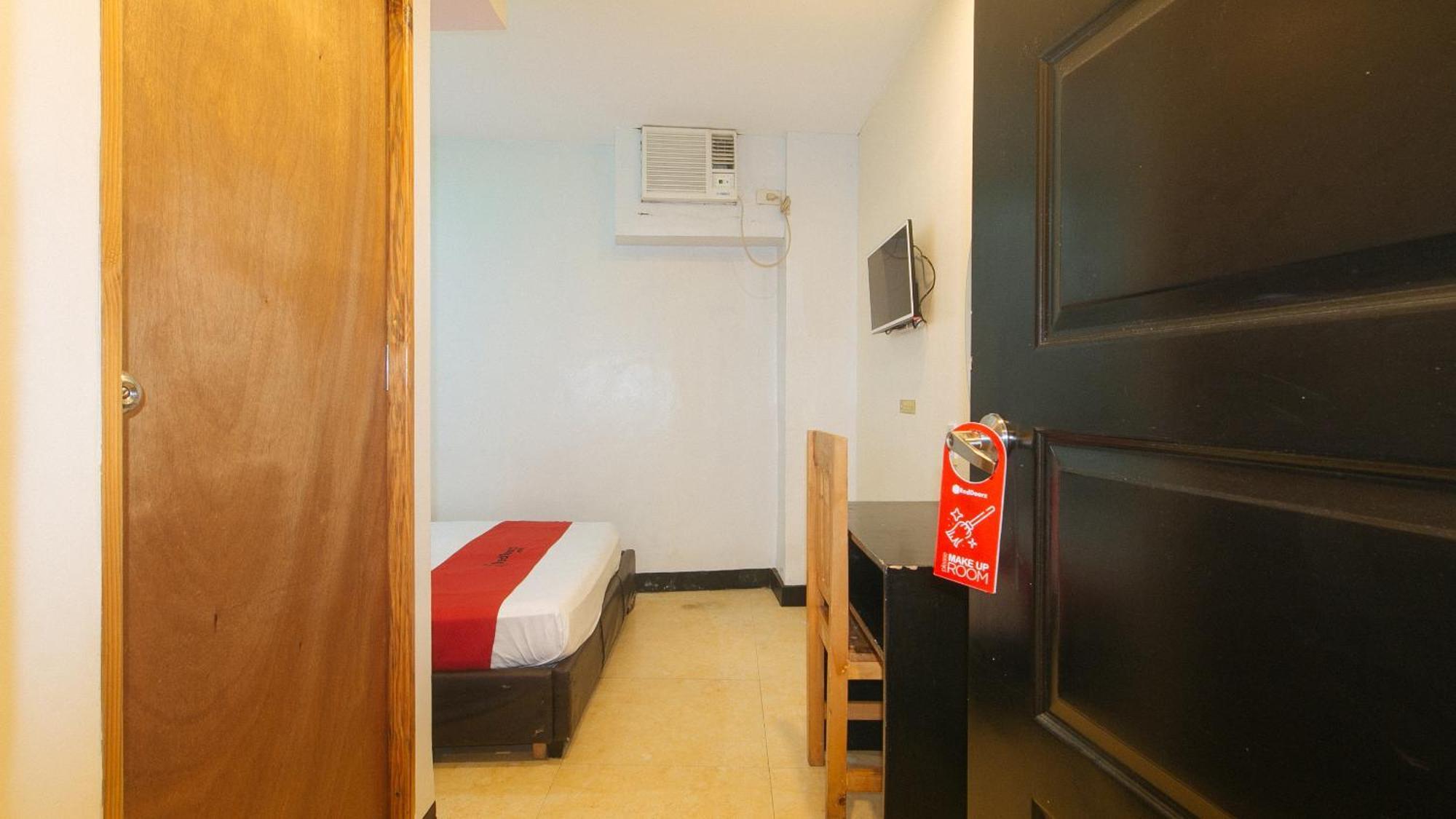 Reddoorz At Ranchotel Alabang Muntinlupa City Exterior foto