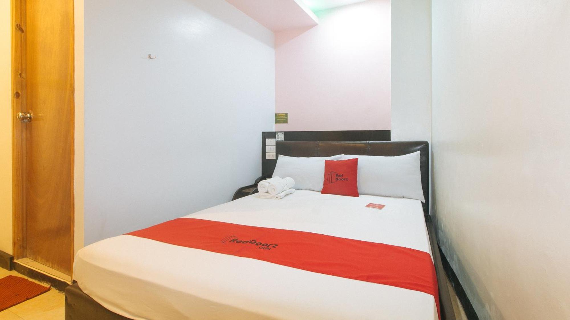 Reddoorz At Ranchotel Alabang Muntinlupa City Exterior foto