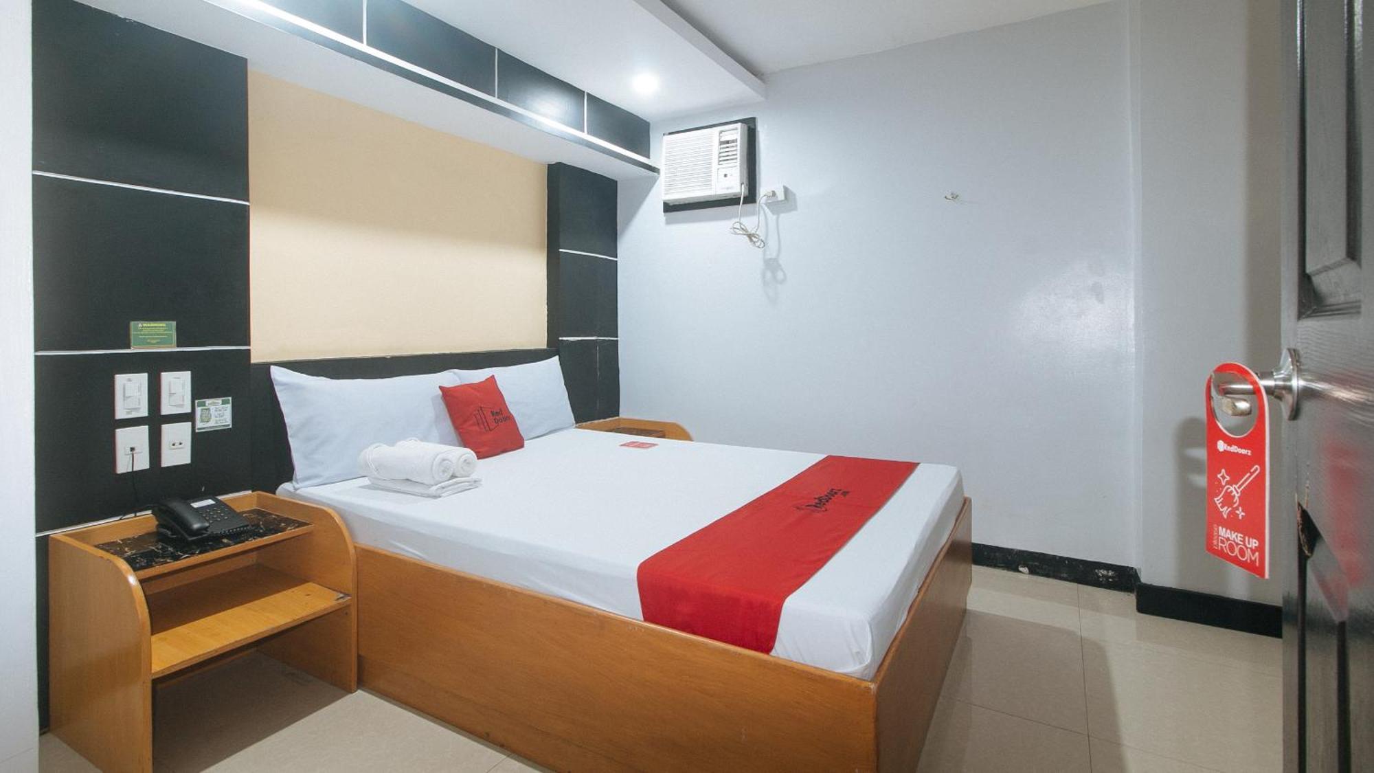 Reddoorz At Ranchotel Alabang Muntinlupa City Exterior foto